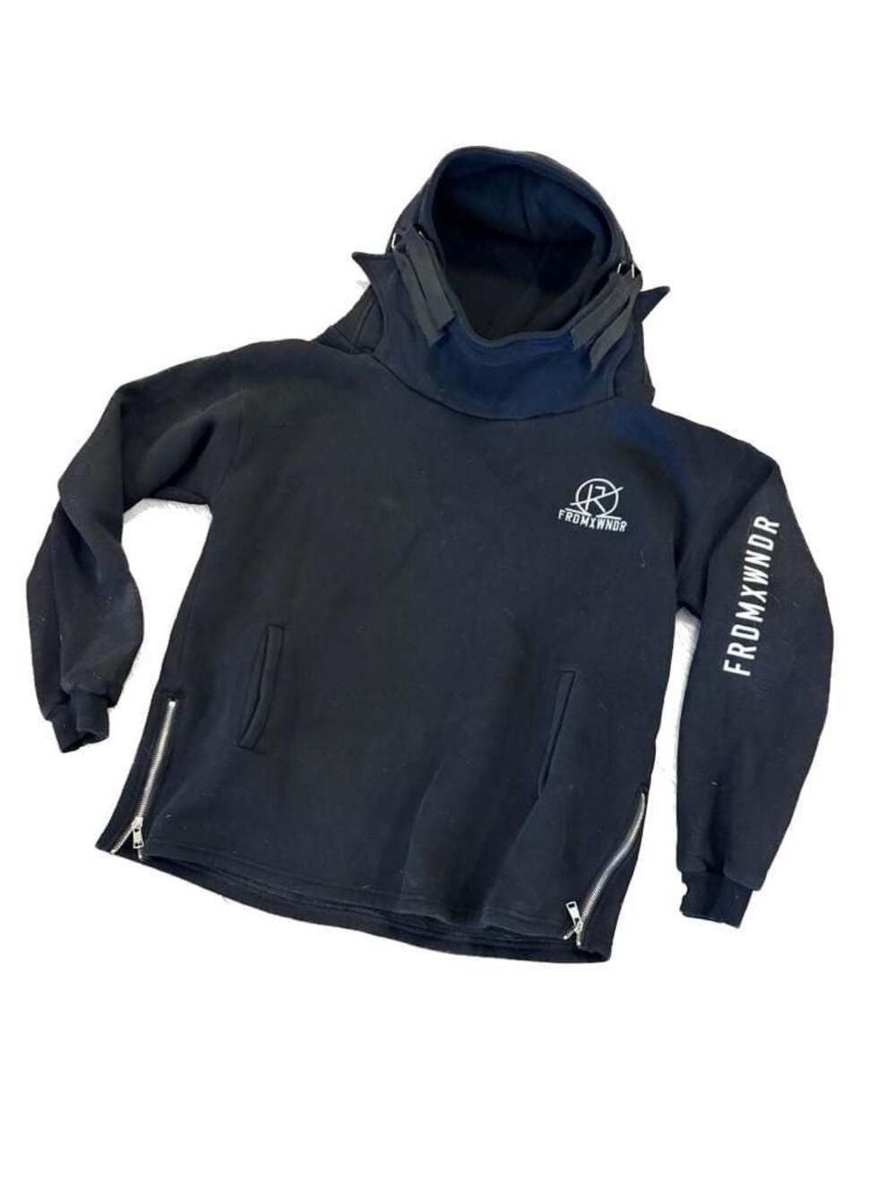 Niepce Streetwear Japanese Kanji Techwear Hoodie with High Collar and Zippers -